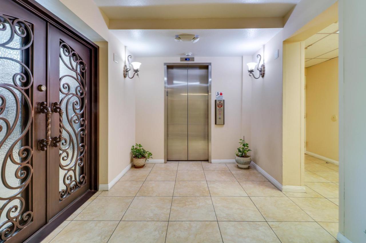 Granada Hills With Community Pool And Workspace Apartamento