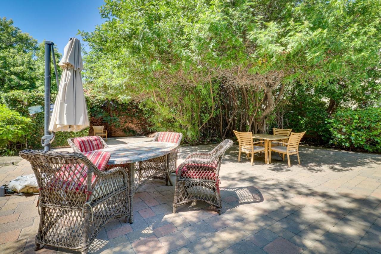 Granada Hills With Community Pool And Workspace Los Ángeles
